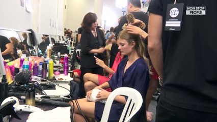 Etam Live Show 2017 : La lingerie fait fondre les stars (exclu vidéo)