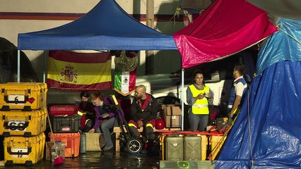 Tras el sismo, mexicanos sin casa y con familiares desaparecidos