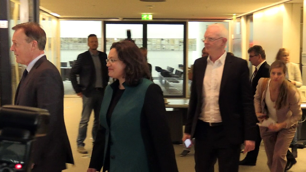 Nahles will 'Aufbruchsstimmung' in der SPD spüren