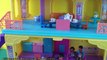 Dora Aventureira Botas cuidam dos Gêmeos trocam fralda de massinha Play Doh Dora and Me Dollhouse