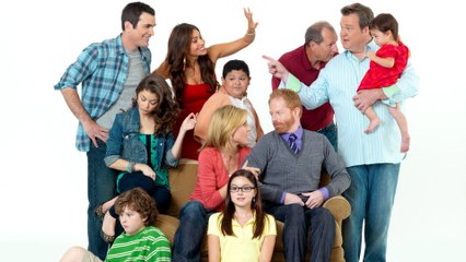 Modern Family Season 9 - Episode 2 [S9E2] : The Long Goodbye - Full Series