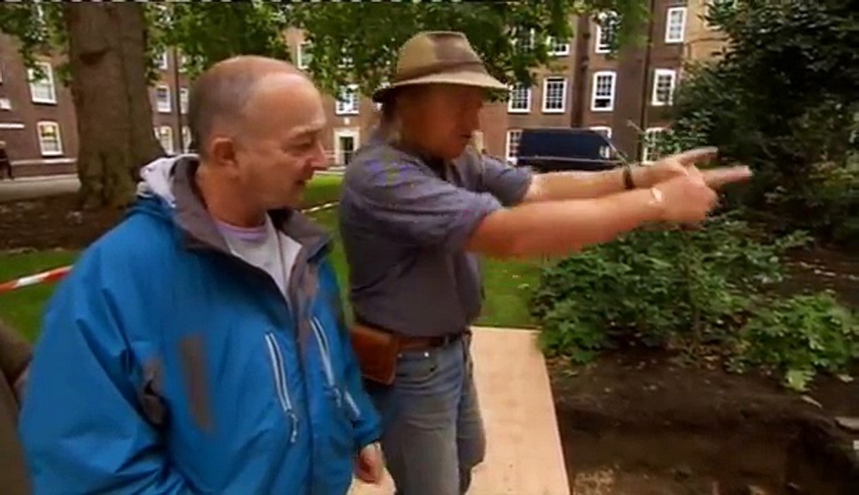 10. Time Team S16-E10 Called to the Bar- Lincoln's Inn, London
