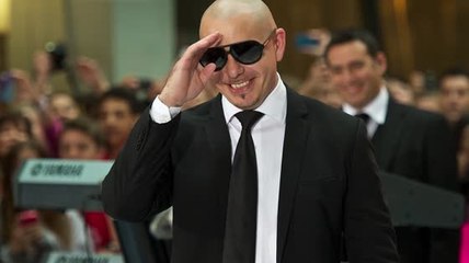 Pitbull Offers Private Jet to Transport Puerto Rican Cancer Patients to U.S.