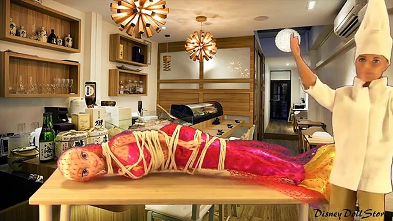Elsa is Captured by an Evil Sushi Chef - Part 5 - Elsa the Mermaid Series - Frozen Little Mermaid