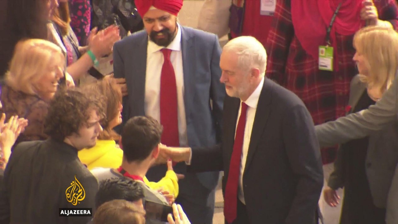 UK: Jeremy Corbyn accuses PM of 'bungling' Brexit