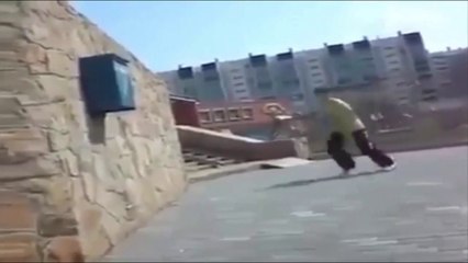 المسكين رياضي وتعبان على نفسه بس مرة هذي راحت عليه ههههههه