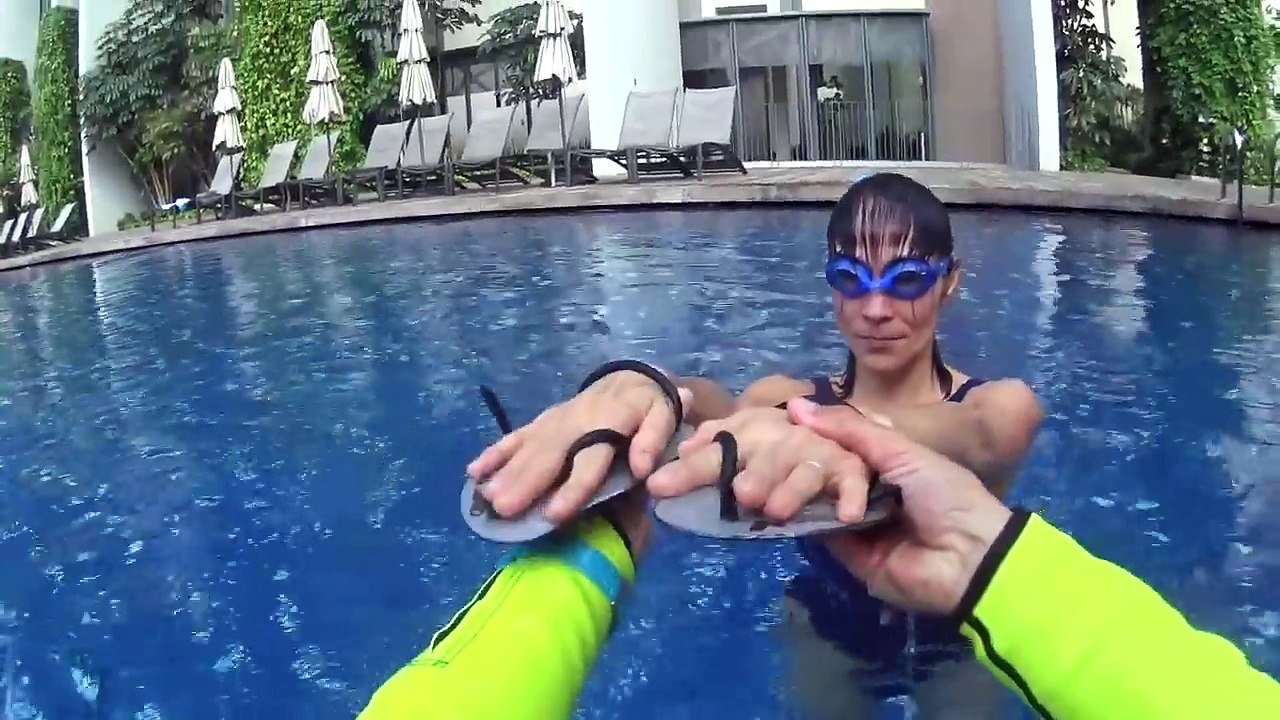 Beginner learn to swim Freestyle & glide in 1 LESSON * Adult learn to slide & Relax for Front Crawl