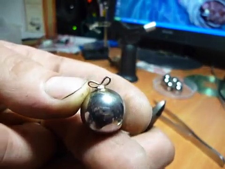 Easy Ways to Build a Ball Pendulum