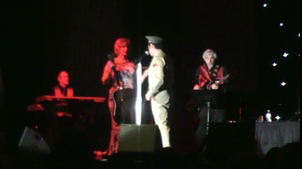 Bruce Stewart sings 'Frankfurt Special' Lake George 2017