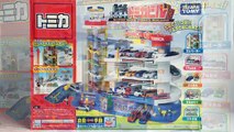 Tomica Super Auto PARKING GARAGE BUILDING w Disney Cars Lightning McQueen Mater - Unboxing Review