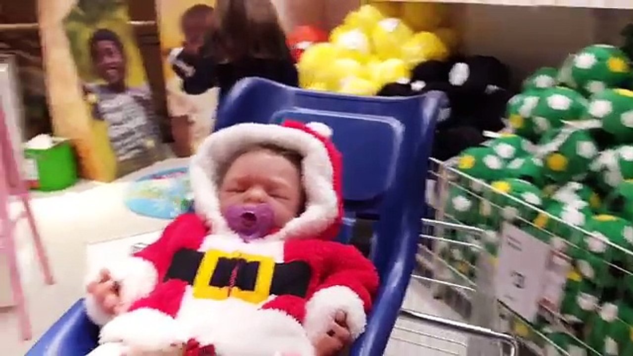 Doing Shopping with Baby Luna (Doll) Baby Check Up