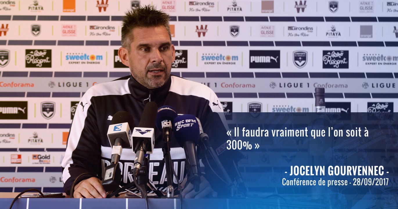 Jocelyn Gourvennec face à la presse avant d'affronter Paris