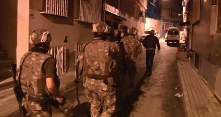 Uyuşturucu Operasyonunda Arka Bahçeden Kaçan Şüpheliler Kıskıvrak Yakalandı