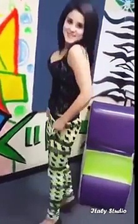 Girl hip-hop dance - Italy studio