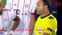 The Referee gives Vidal red card by mistake - PSG vs Bayern Munich - 3-0 - UCL