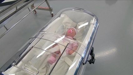 هذا الصباح- سرير يحافظ على الرضيع في سيارة الإسعاف