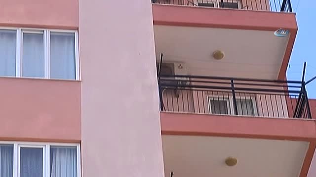 Karısı ve Oğlunu Eve Kilitleyen Öfkeli Kocaya Özel Harekat Polisinin Adı Bile Yetti