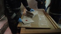 Ahşap Masa İçinde Uyuşturucu Sevkıyatı Polise Takıldı