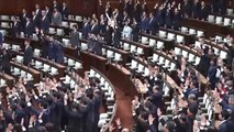 حل البرلمان الياباني وإجراء انتخابات مبكرة