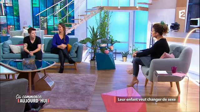 Faustine Bollaert en larmes dans Ca commence aujourd'hui