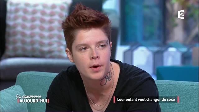 Faustine Bollaert en larmes dans Ca commence aujourd'hui