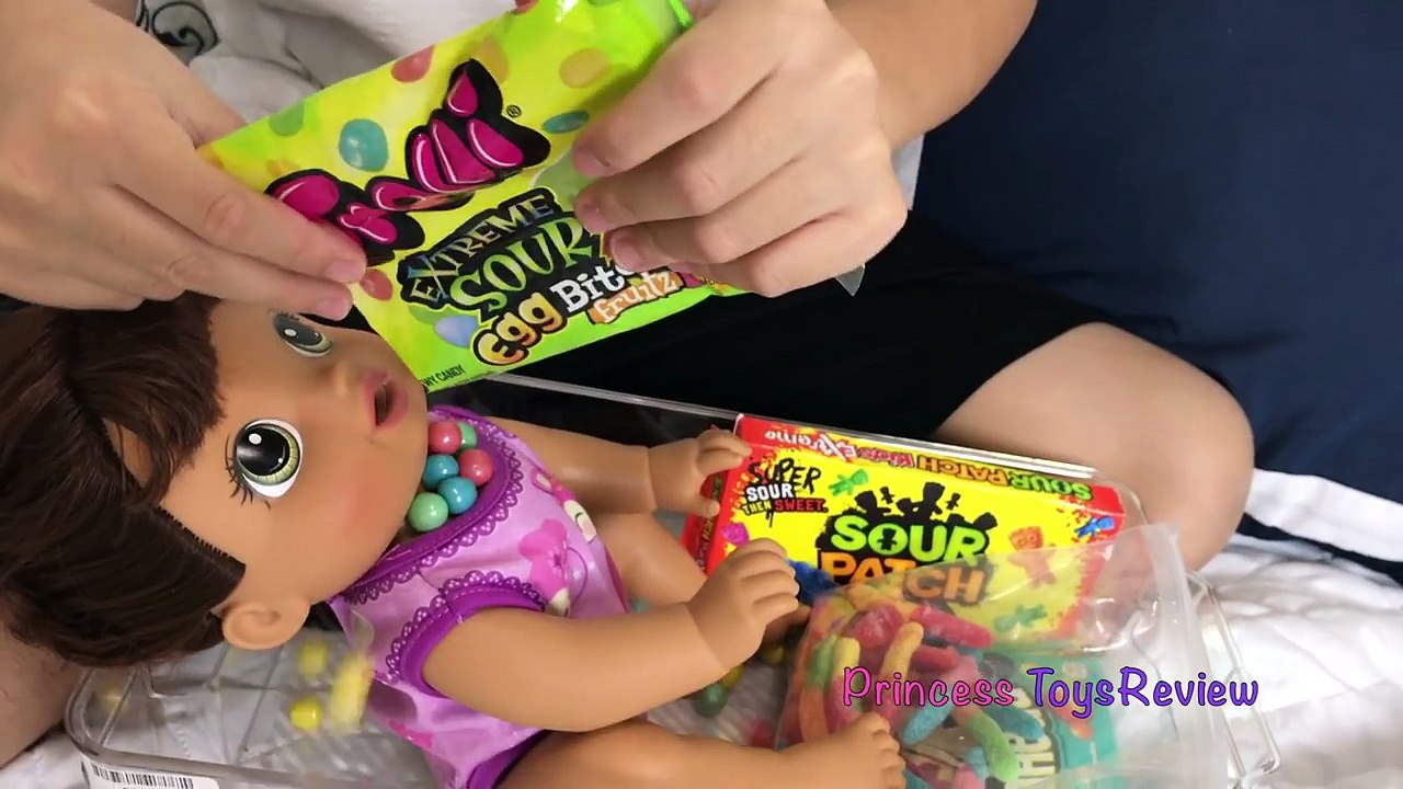 BAD BABY Alive Messy Toilet Sour Gummy Candy Funny Prank for Kids Evan Babysits Princess Toysreview