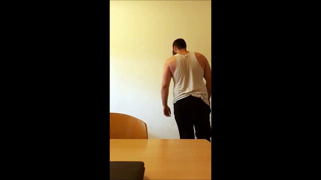 Jeffrey Koelewijn boxing training 82 Shadow boxing aimed at punching hard and fast