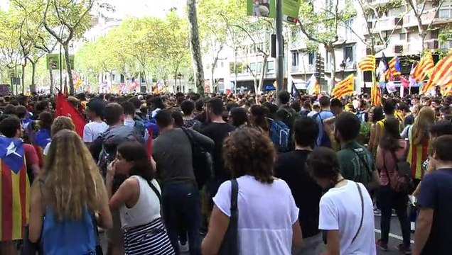 Catalogne: les étudiants dans la rue, appels au civisme