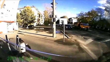 【観覧注意】絶対ダメな跳ねられ方‼死亡事故映像‼