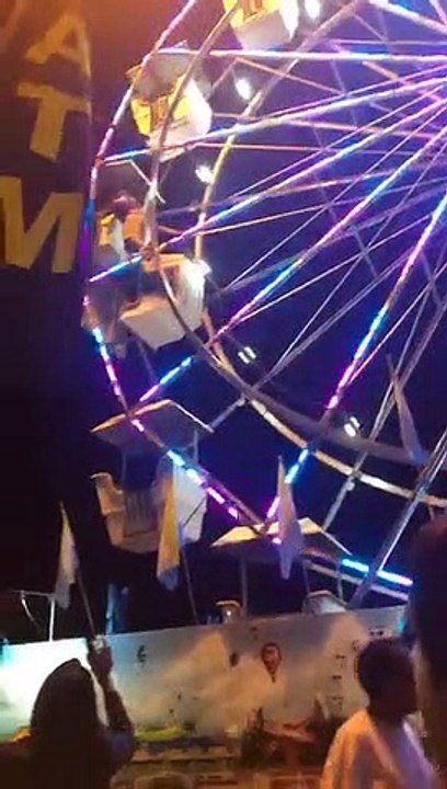Il chute d’une grande roue en voulant débloquer une nacelle