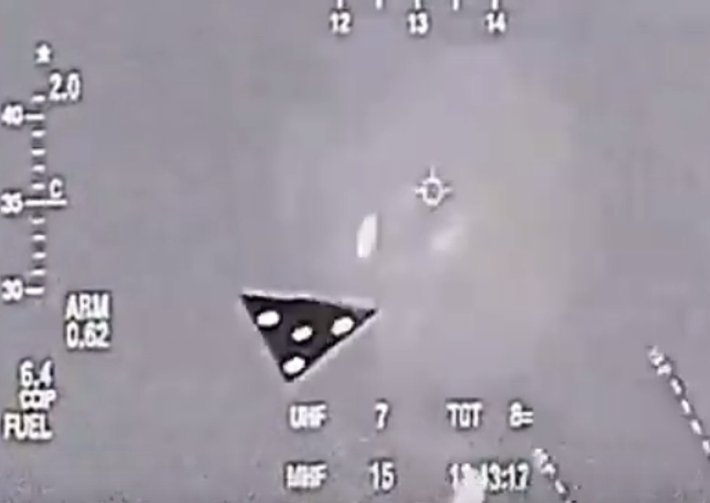 ##AMAZING FOOTAGE OF THE TR3B AND TR6 TELOS AT ITS BEST PLUS A SURPRISE EGG##