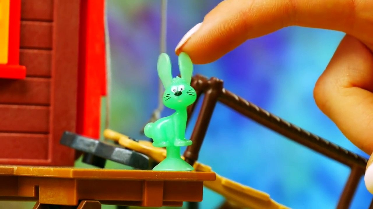 Chora Smerfetka - Stikeez Smerfy & Masza i Niedźwiedź - Bajki dla dzieci