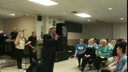 Ronnie Dove sings 'Special Angel' Maryland 2015