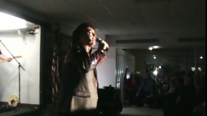Ronnie McDowell sings 'The King Is Gone' Maryland' Feb 2017