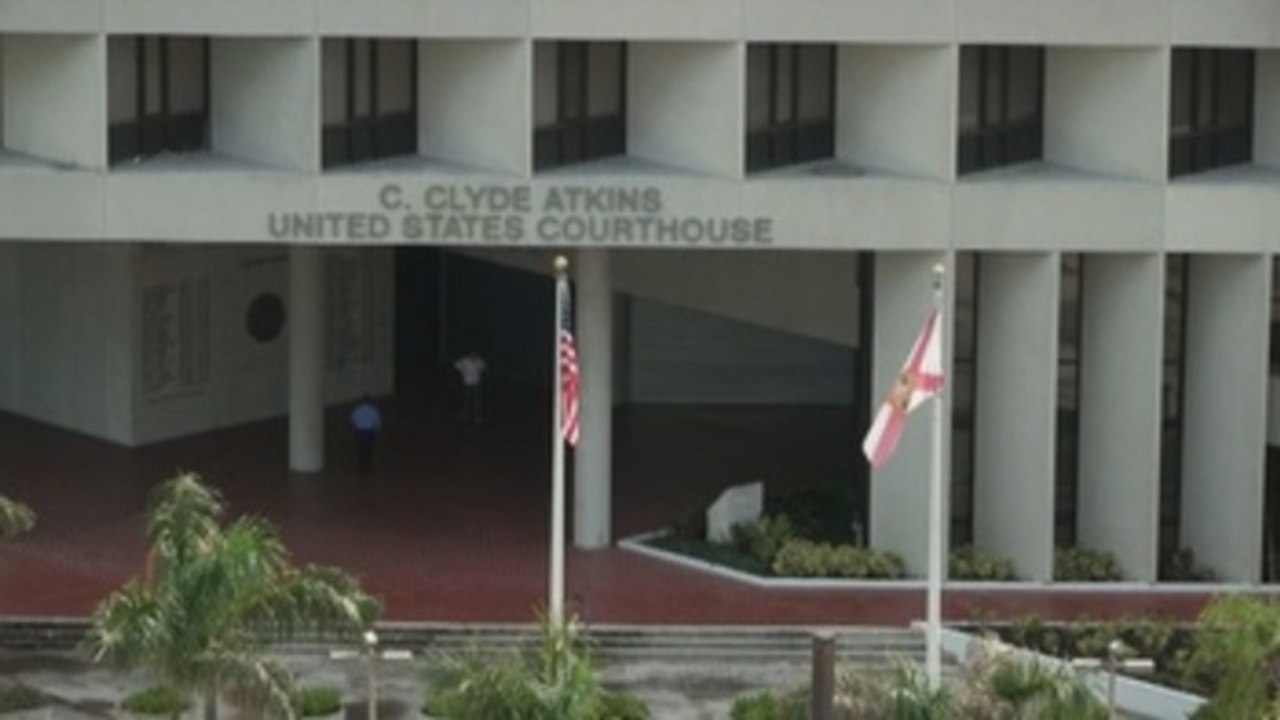 Exministro Arias peleará en prisión contra su extradición de EEUU a Colombia