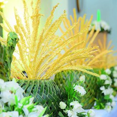 ആകെ പച്ചമയത്തില്‍ വിവാഹം...