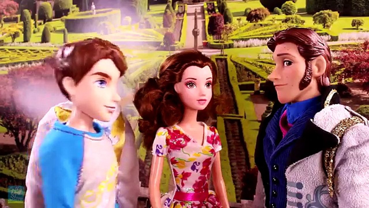 Descendants Mal & Evie Saved! With Wicked World Ben, Frozen Hans, Maleficent & Evil Queen. PART 4