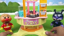 リカちゃんくるくるショップとアンパンマンおもちゃ Anpanman stuffs his face at the rotating food stand!