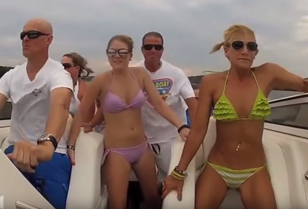 girls do the whip and the nae nae !!!!