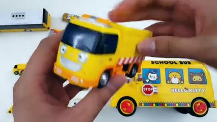 Learning Yellow Color for kids with street vehicles tomica トミカ tayo 타요 꼬마버스 타요 중앙차고지 VooV ブーブ