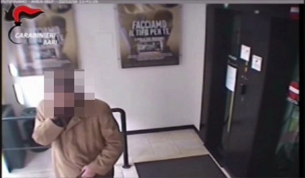 Rubava migliaia di euro dagli anziani nel barese, arrestato dai Carabinieri