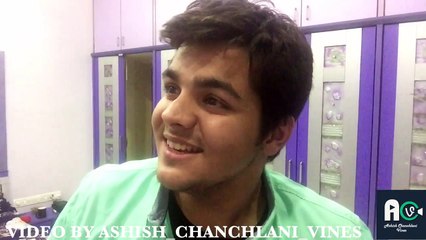 how people show off that they are visiting a concert