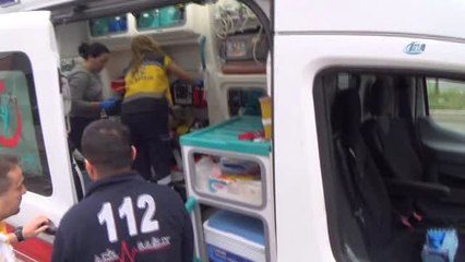 Takla Atan Otomobil Karşı Şeride Geçti; 2 Yaralı