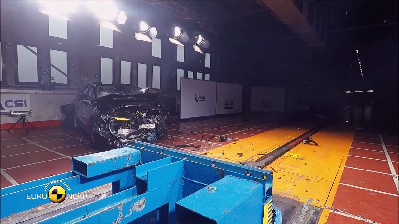 2017 Alfa Romeo Stelvio - Crash Test-J_1O0Gzb-Pw