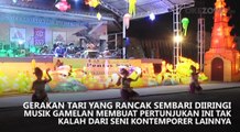 Aksi Gadis Cantik Menari Topeng Menjadi Hiburan Warga di Semarang