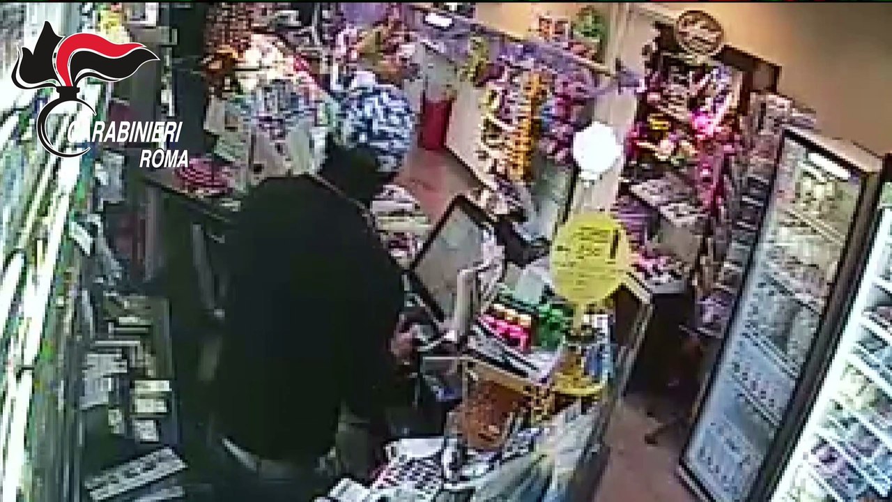 Pomezia, arrestata banda di rapinatori seriali residenti tra Fiumicino e Ardea