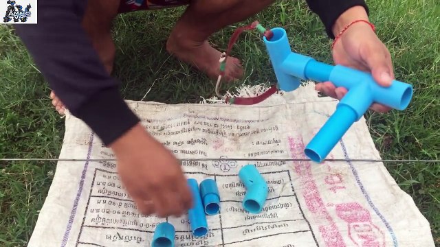 Amazing Man Shoot Fish Using Bowfishing - How To Make Bowfishing By Water Pipe