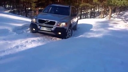 Mitsubishi Outlander XL2 vs Volvo XC90 Extreme Winter OFF Road 4x4