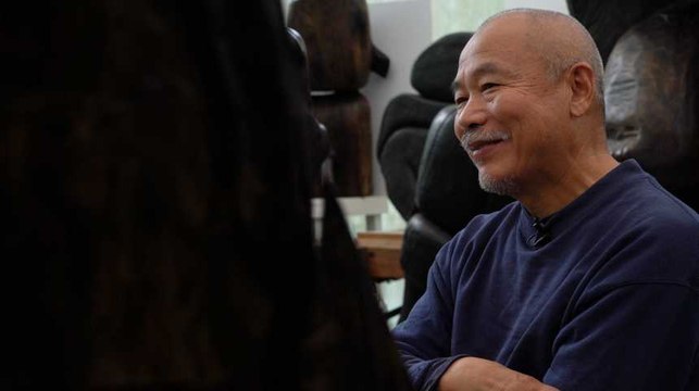 Wang Keping, sculpteur chinois à Paris