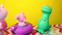 PEPPA PIG Muddy Puddles Slide Bath Paint Bathtime Party | Surprise Toys Bath Video for Kids